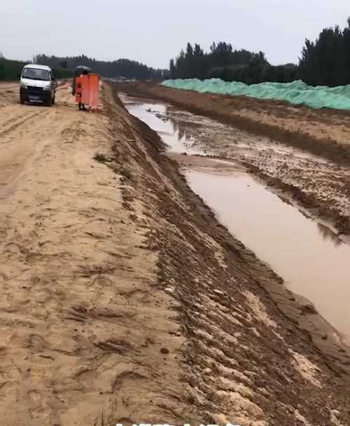 黄山休宁县河道降水